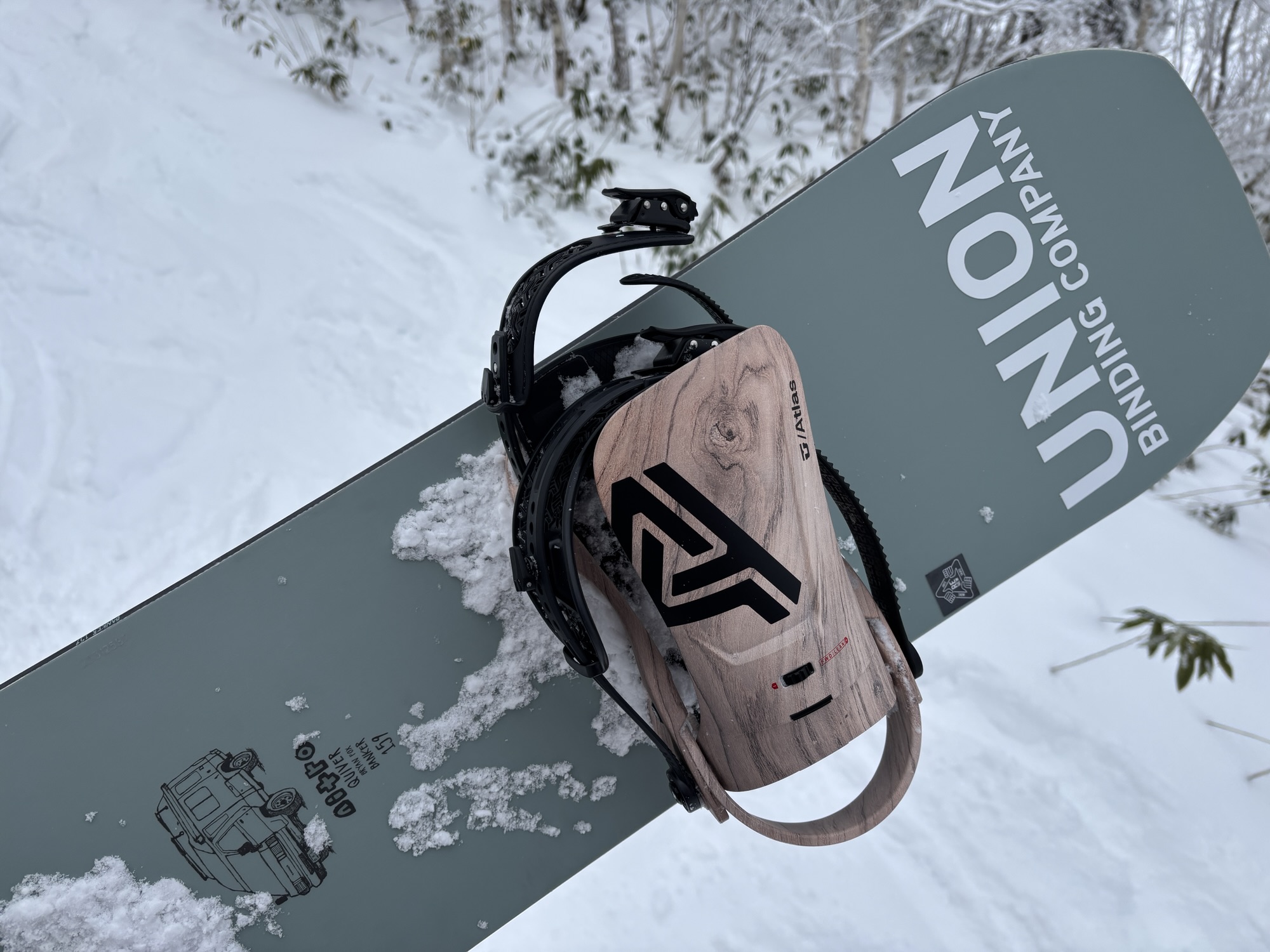 うひひ！今シーズンはニューギアです。Nitro Quiver Banker 購入レポ