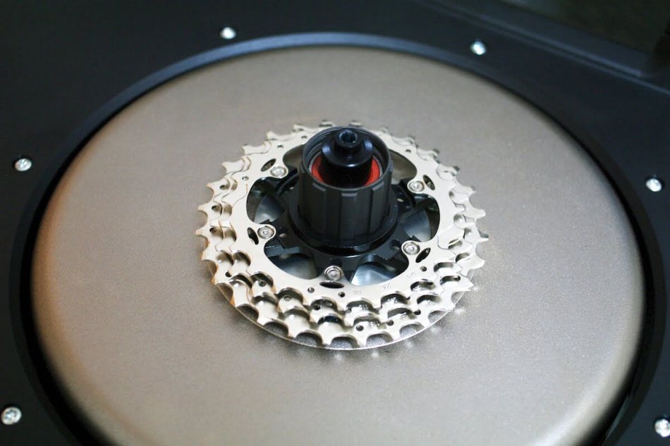 Tacx Neo Smart 購入 | 設定とレビュー – ゆるふ