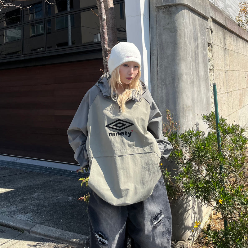 9090 × umbro Raglan Anorak – YZ