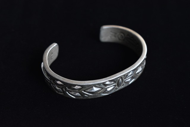 Indian Jewelry（インディアンジュエリー） ナバホ レイアダカイ Ray