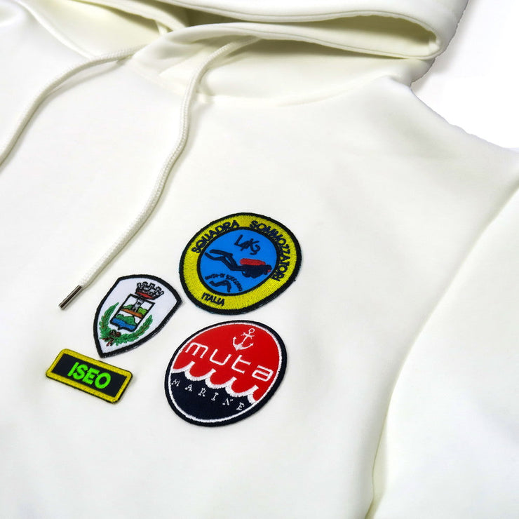 公式]【L4K3×muta】ライトボンディングパーカー【ハート/ホワイト