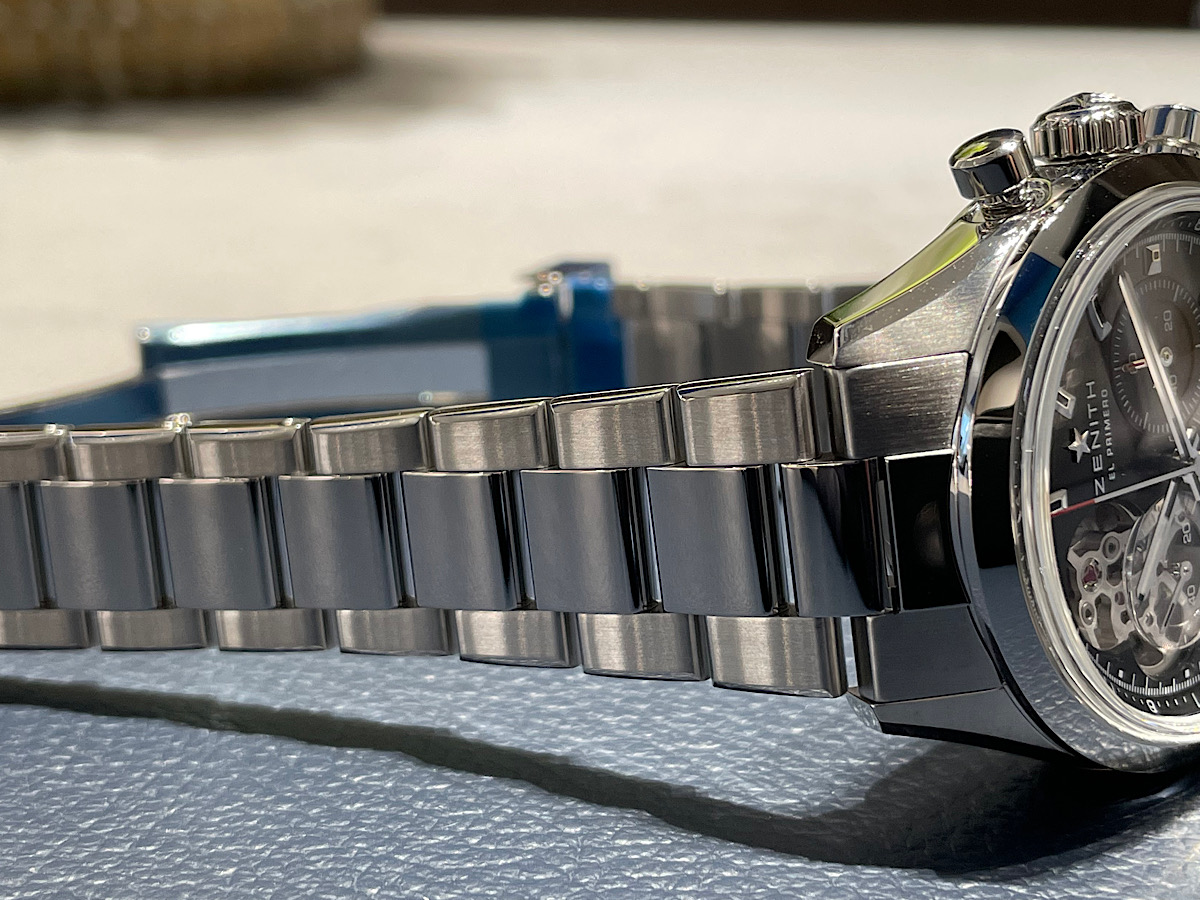 夏に向けてゼニスブティック大阪で汗・水に強いラバーベルト