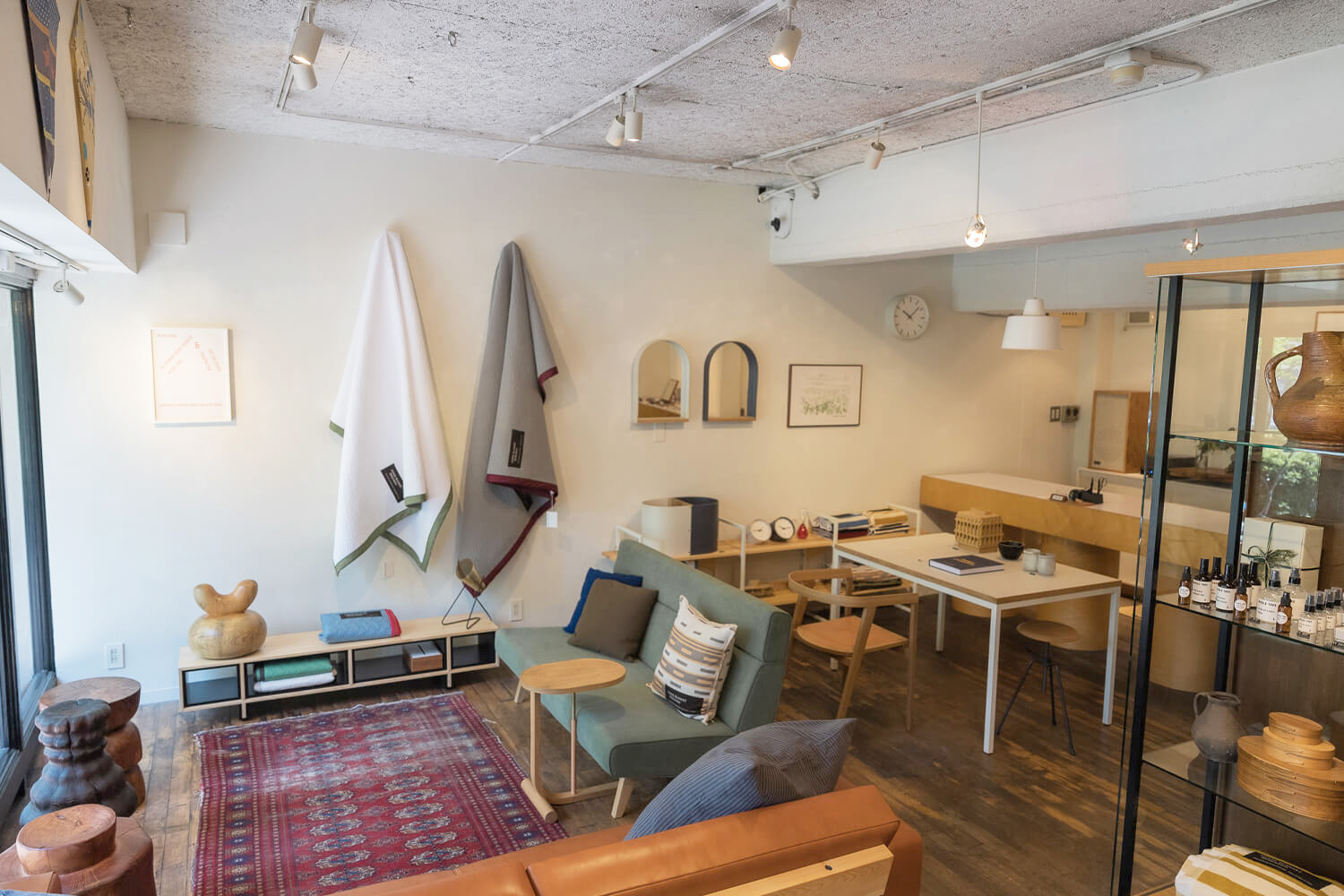 ファッションと家具の垣根を越える、ランドスケーププロダクツ | 0LDK