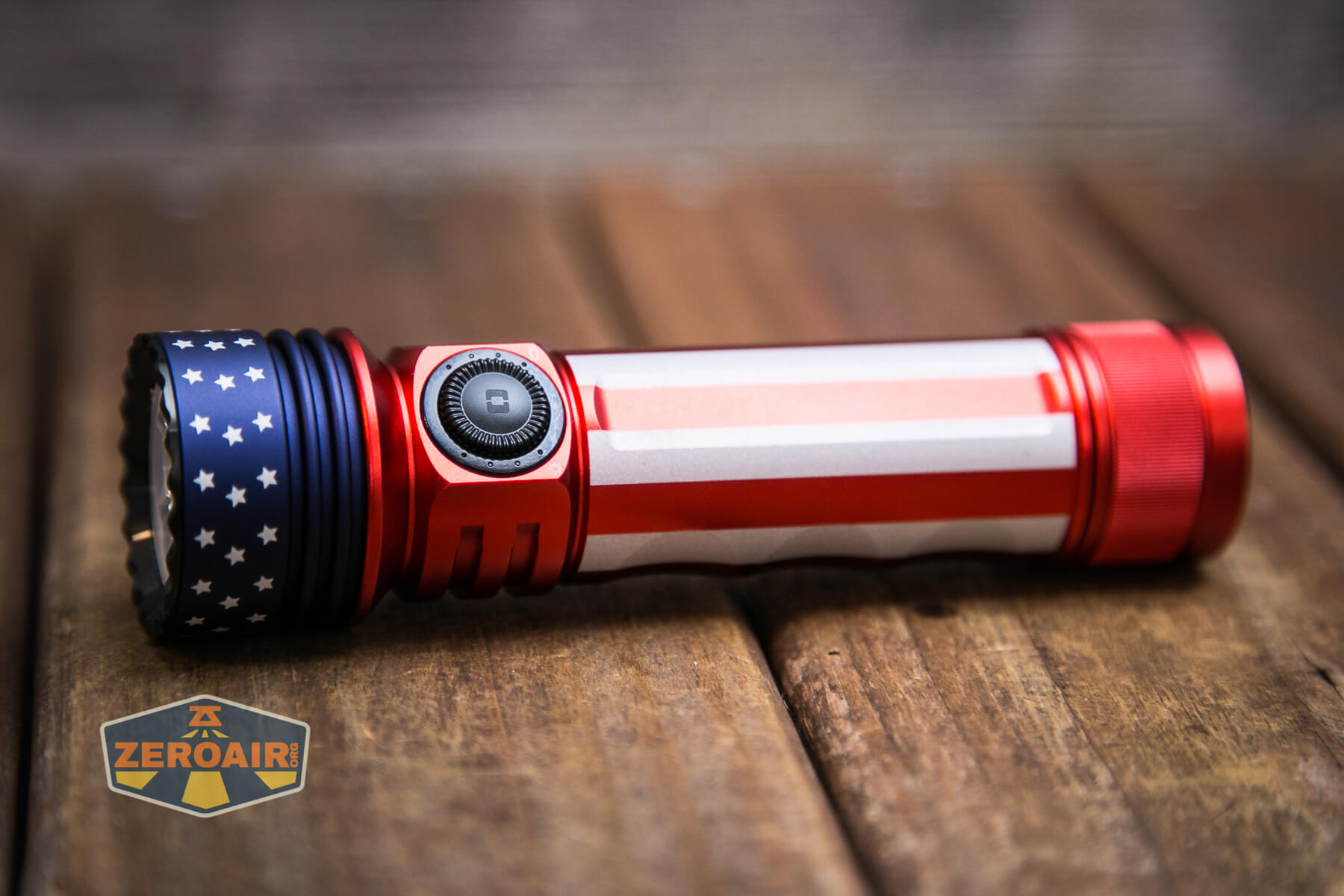 Olight Seeker 3 Pro Stars and Stripes Flashlight Review - ZeroAir