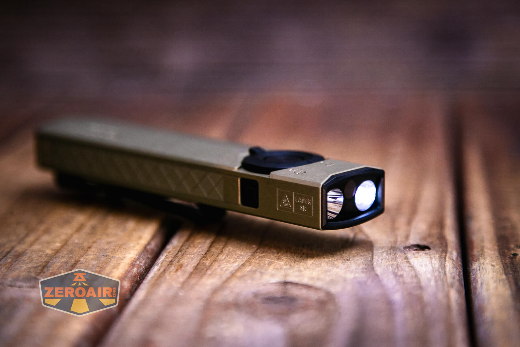 Olight ArkPro Ultra EDC Flashlight Review - ZeroAir Reviews