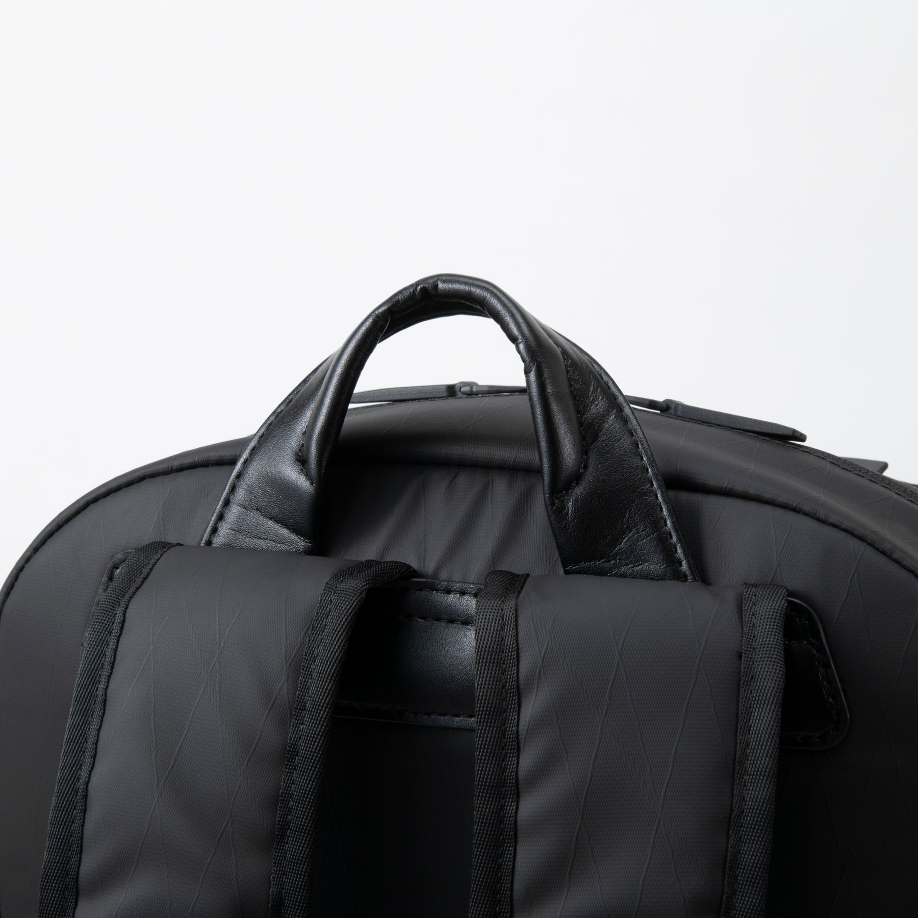 Lexington2 | Day Pack 81474 – ZERO HALLIBURTON