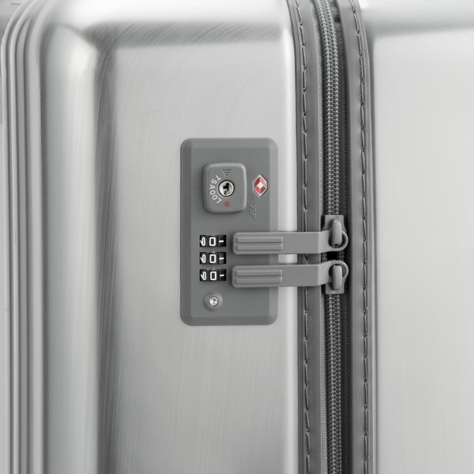Classic Lightweight 4.0 Metallic | Check-In-L Travel Case 83L