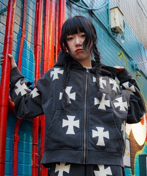 UNKNOWN LONDON（アンノウンロンドン） パーカー UNKNOWNLONDON