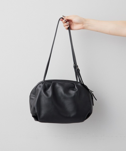 ear PAPILLONNER（イア パピヨネ） ボストンバッグ 「本革/430g