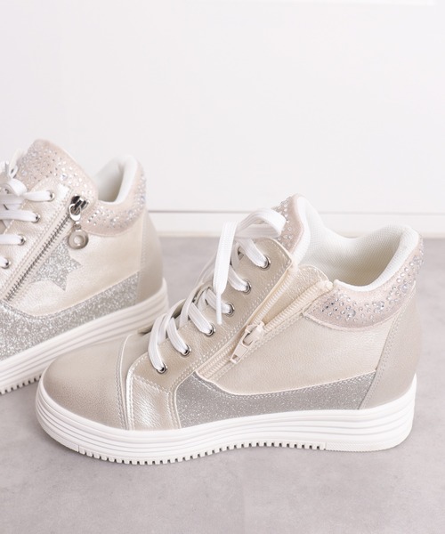 artemis by DIANA（アルテミス by ダイアナ） スニーカー 星モチーフ