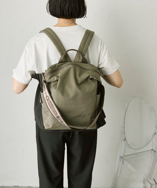 ear PAPILLONNER（イア パピヨネ） デイバック リュック 柄ワイド