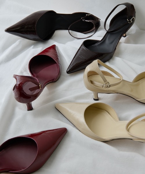 Whim Gazette（ウィム ガゼット） パンプス 「Hoaw.」エナメルポイン