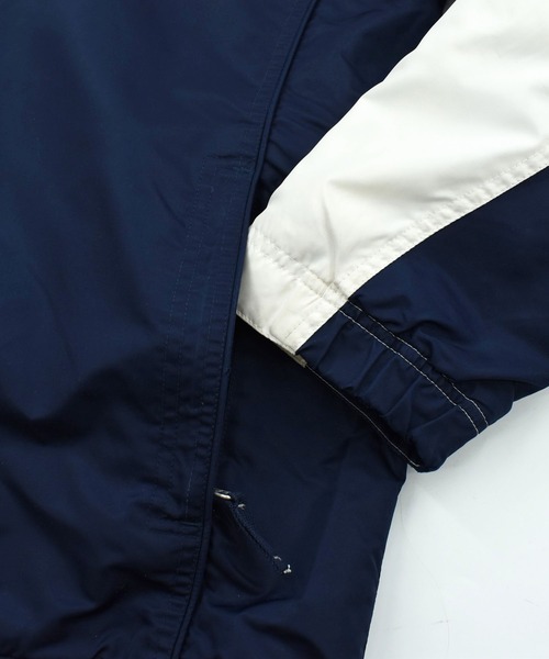 NIKE（ナイキ） ナイロンジャケット 「USED」Y2K NIKE フリース