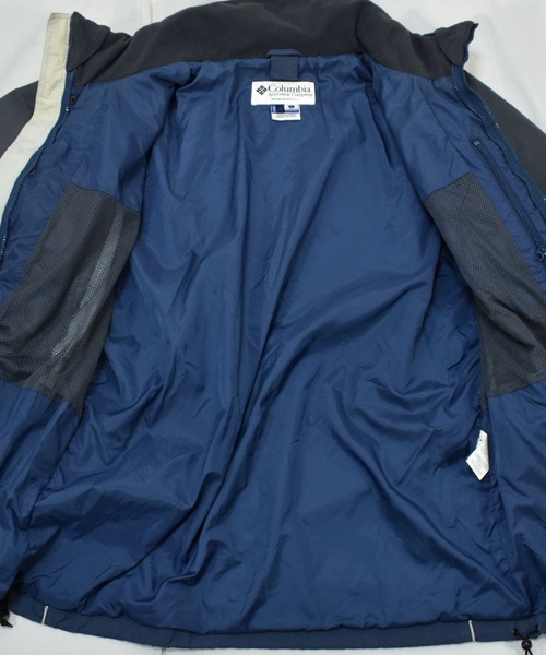 Columbia（コロンビア） ナイロンジャケット 「ヴィンテージ古着」Y2K