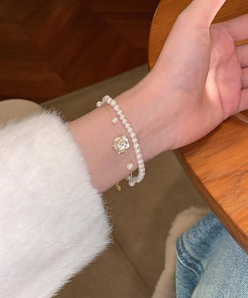 LA VORAGINE（ラ ヴォラジネ） ブレスレット 2連フラワーパール