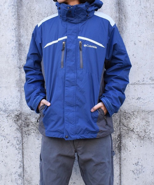 Columbia（コロンビア） ナイロンジャケット 「ヴィンテージ古着」Y2K