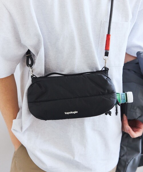 Topologie メンズショルダーバッグ（柄：ロゴ）｜バッグ｜ファッション
