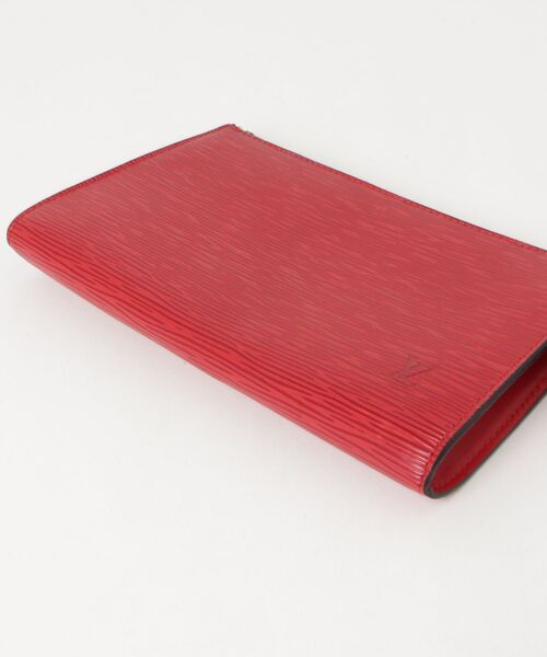 LOUIS VUITTON（ルイ・ヴィトン） クラッチバッグ - レッド レディース