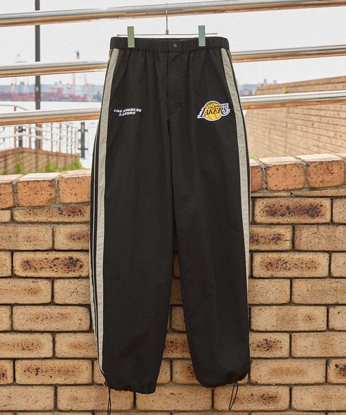 NBA パンツ NBA/エヌビーエー 別注 チームロゴ刺繍 サイドライン