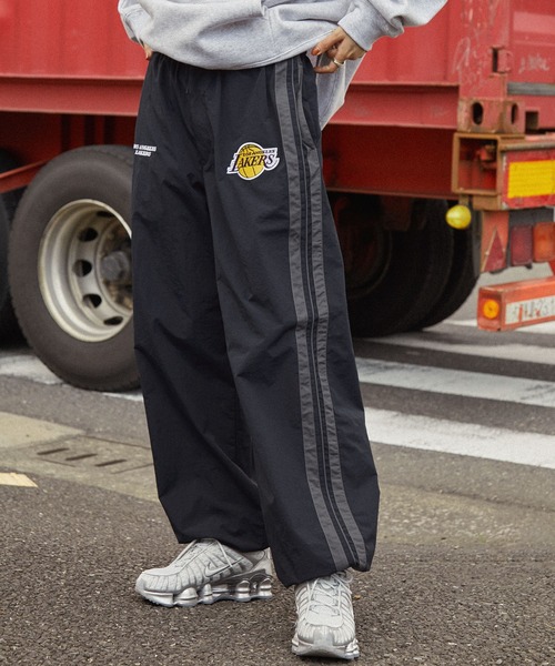 NBA パンツ NBA/エヌビーエー 別注 チームロゴ刺繍 サイドライン