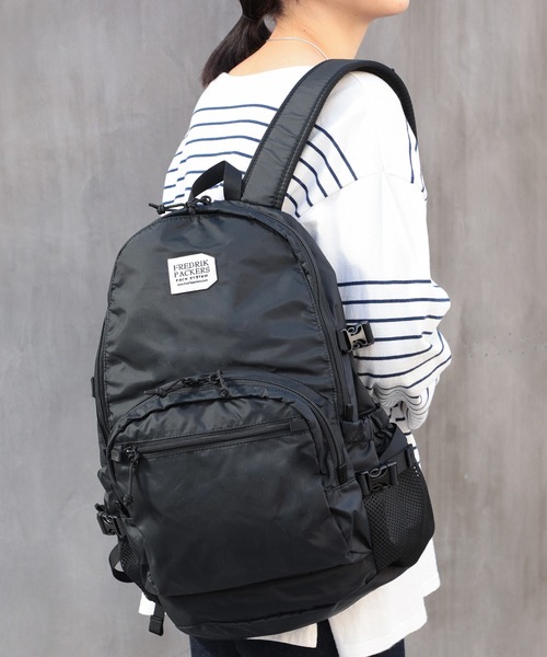 FREDRIK PACKERS（フレドリックパッカーズ） デイバック リュック