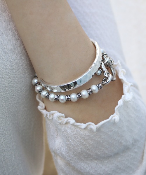 e.m.（イーエム） ブレスレット LESS シルバーバングル レディース