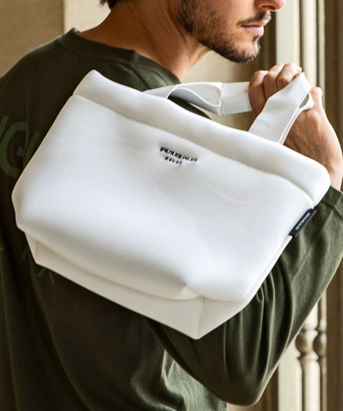 1PIU1UGUALE3 RELAX ハンドバッグ 1PIU1UGUALE3 RELAX(ウノピゥウノウ