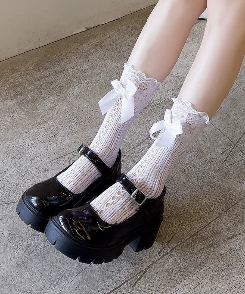 パンプス 「厚底」「軽量」スクエアトゥチャンキーヒール メリー