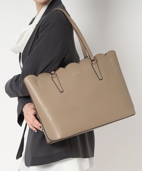 Ober Tashe（オーバータッシェ） トートバッグ スカラップ合皮トート