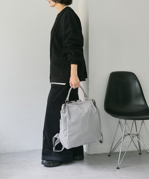 ear PAPILLONNER（イア パピヨネ） デイバック リュック 「撥水/A4