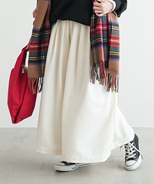 solamonat poche（ソラモナポッシェ） パンツ ウールワイドキュロット