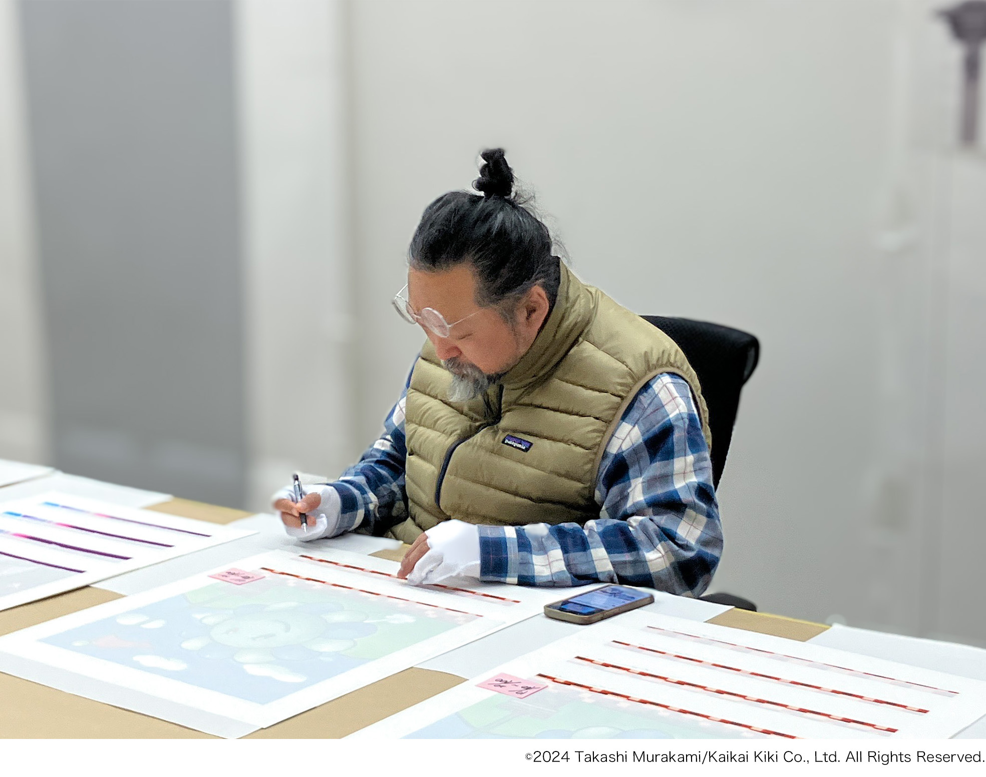 6月8日(土) 22時よりWEBショップにて、 村上隆 エディションサイン入り