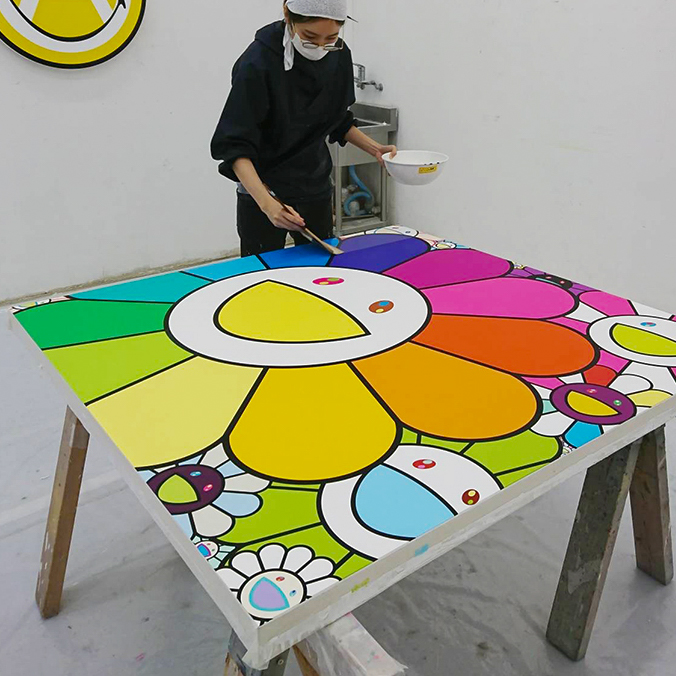 4月27日(日)12時よりWebショップにて、村上隆直筆サイン入り