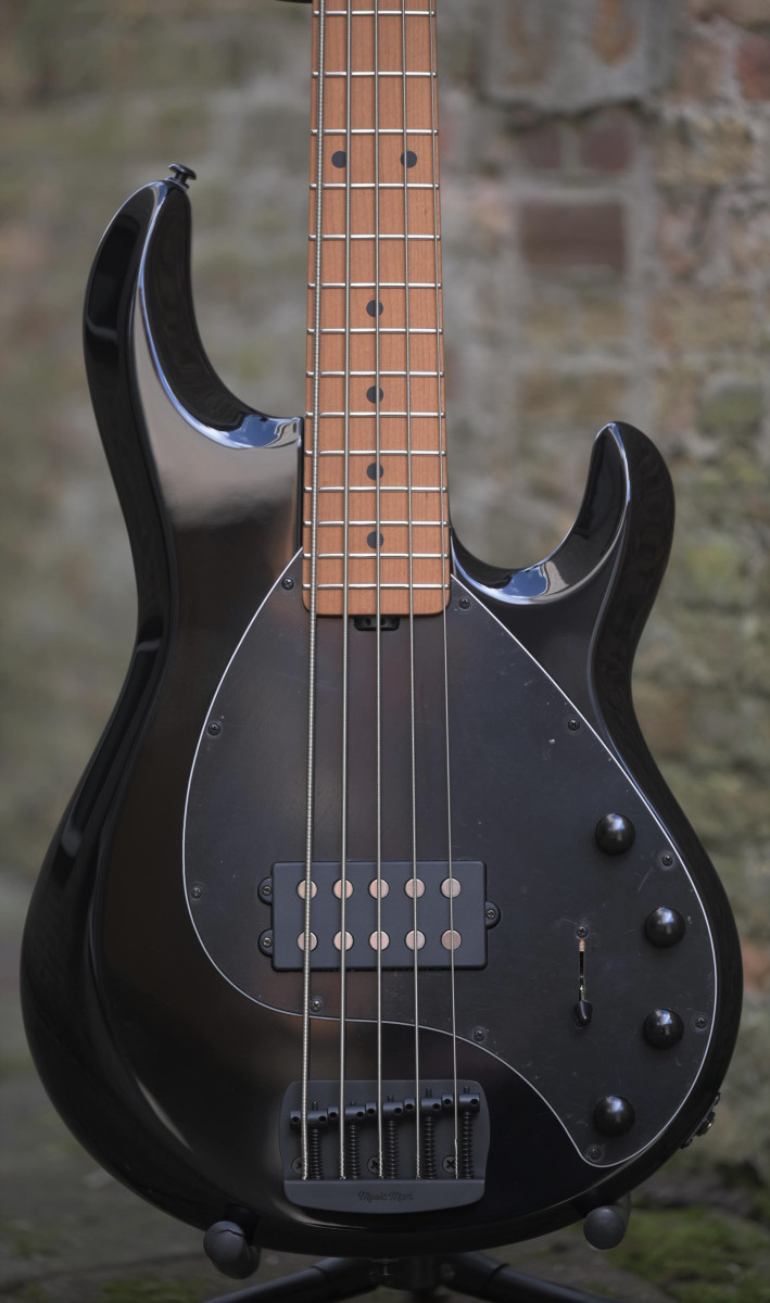 Music Man StingRay Special 5 - Black - Zjons Guitarstore