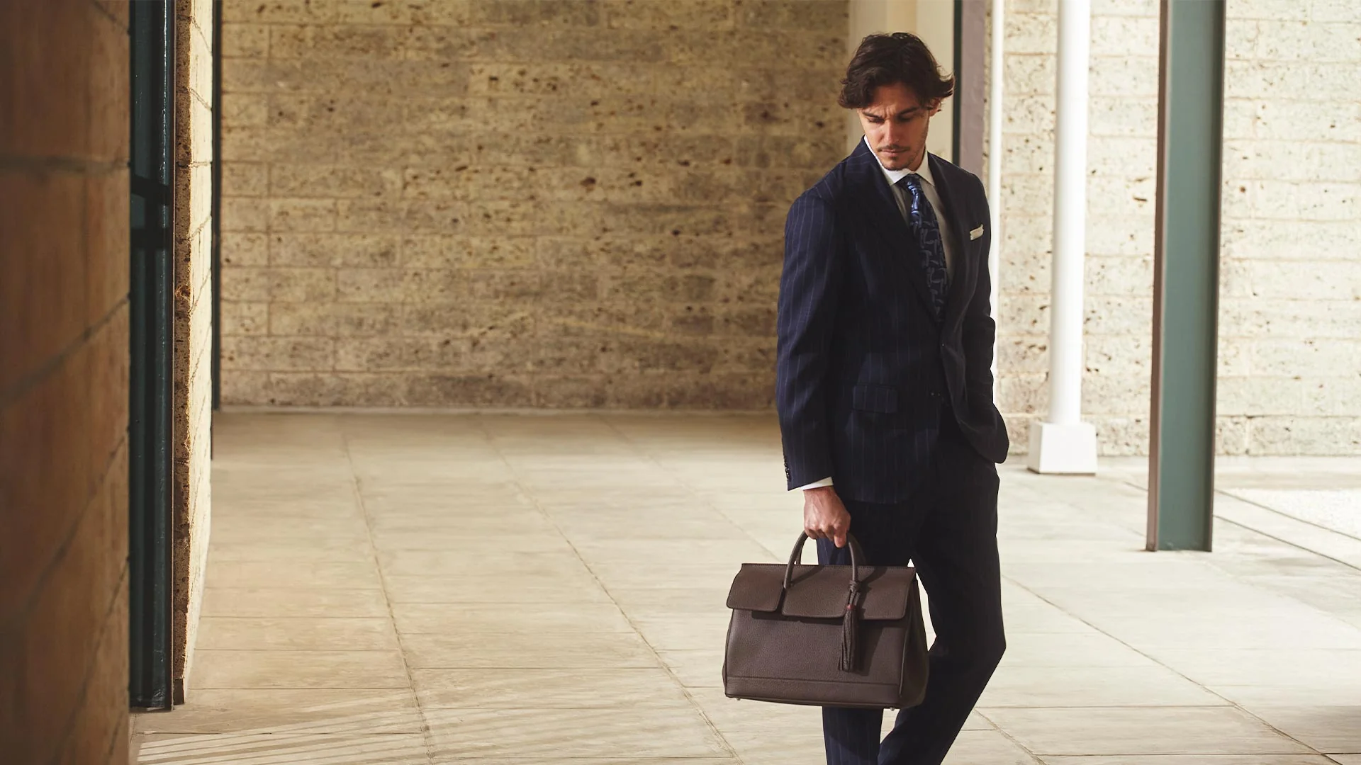 ブランドアイコンモデルをリサイズしたモデルが登場