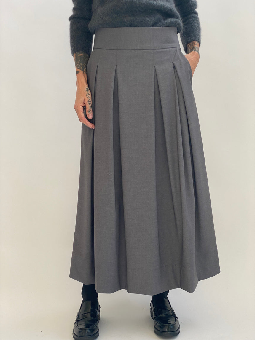 Pleated skirt