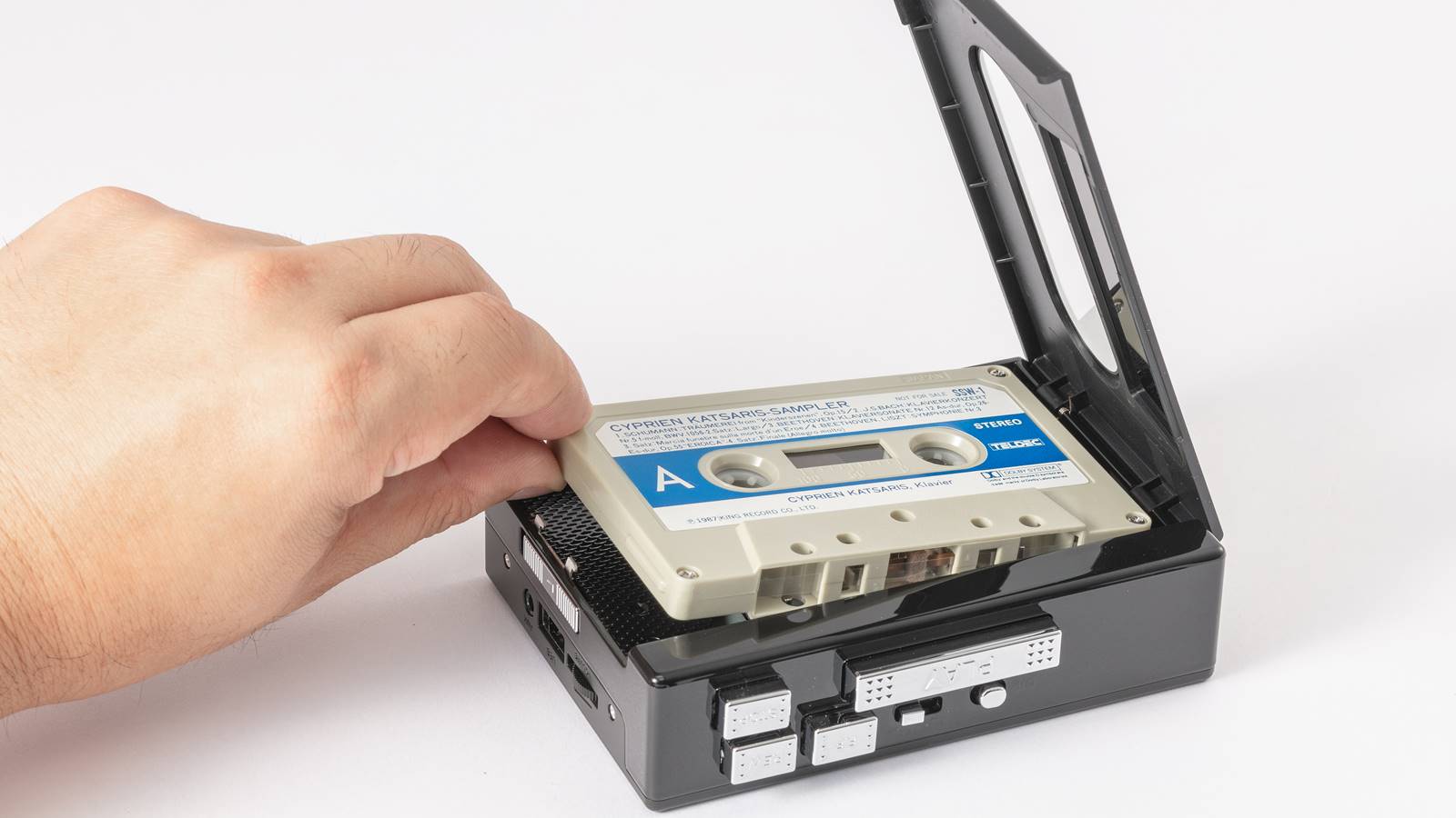 懐かしのカセットテープが令和に大復活、デジタル化も簡単な携帯