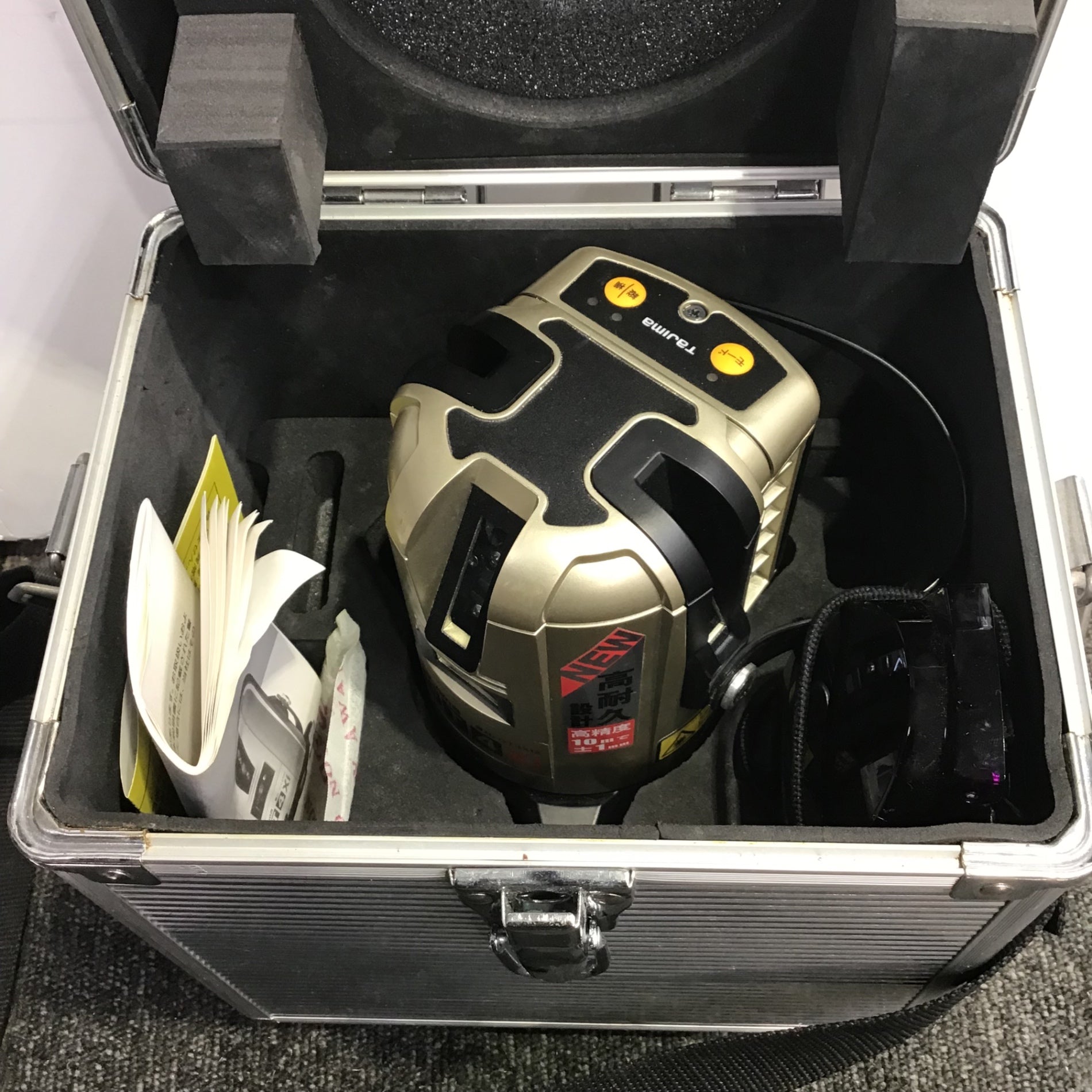 中古品】 TAJIMA タジマ レーザー墨出し器 GT4Xi JL-GT4XI2 – アクト