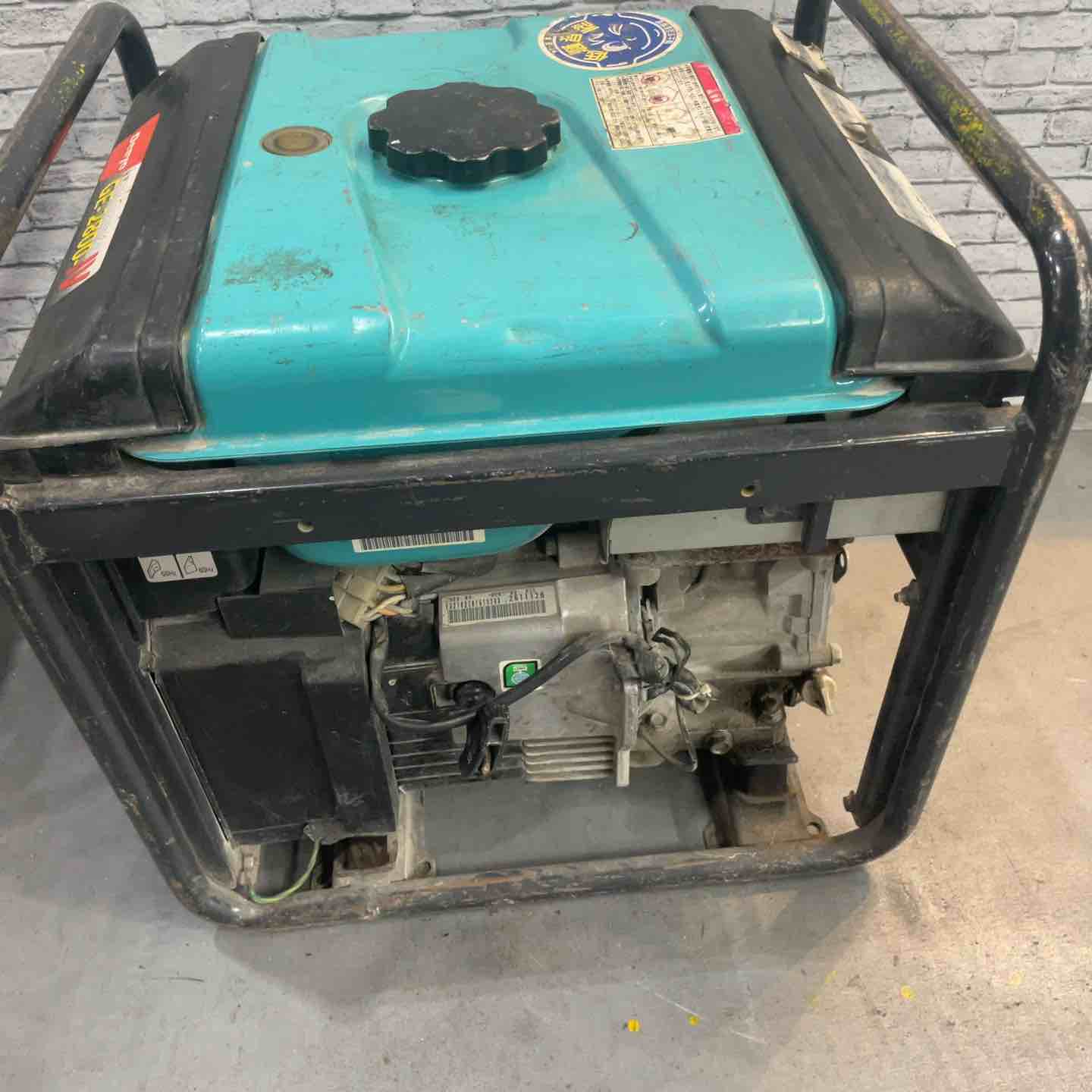 店頭受取り限定】☆デンヨー(Denyo) 発電機 GE-2800-IV【川口店