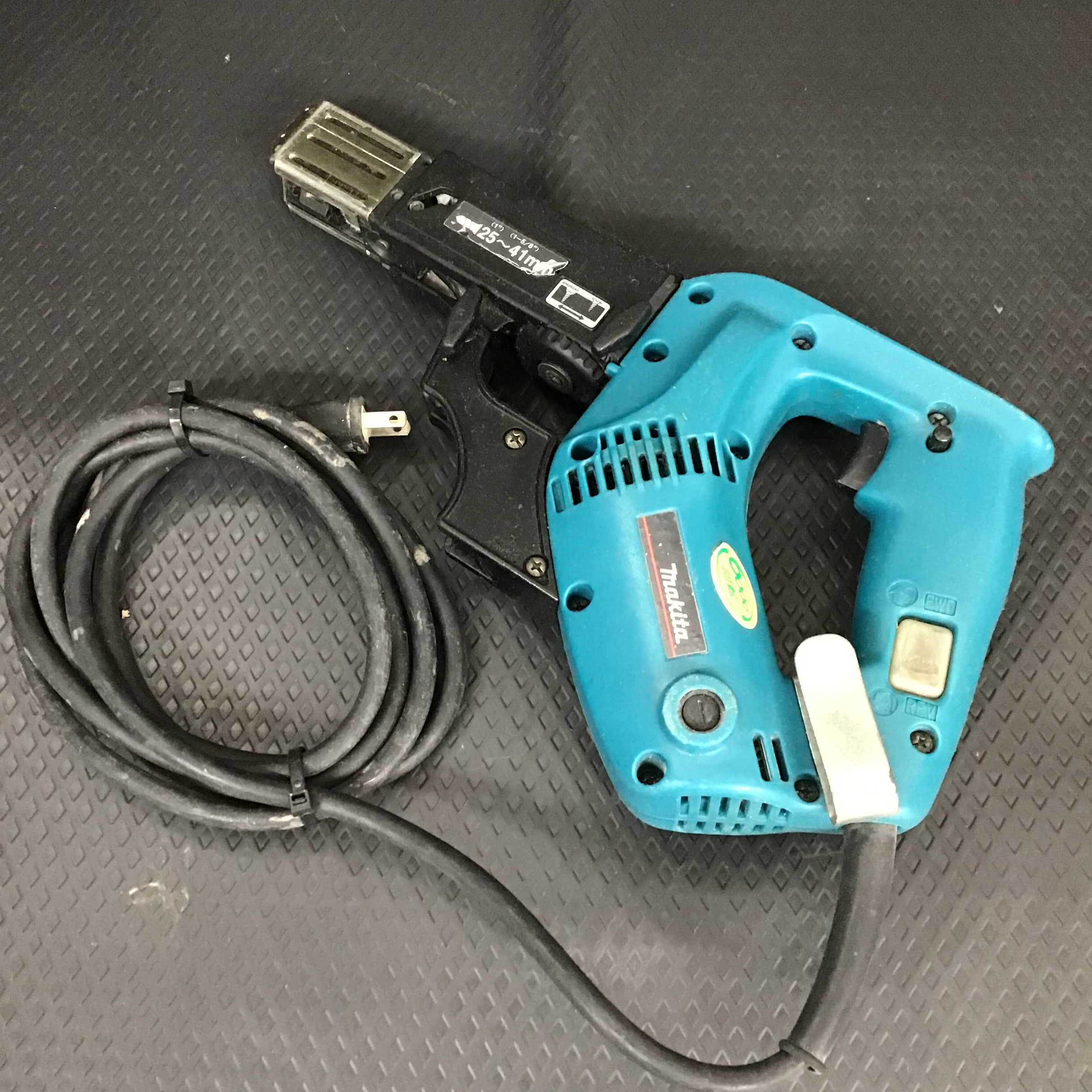 ☆マキタ/makita オートパックスクリュードライバー 6836【鴻巣店