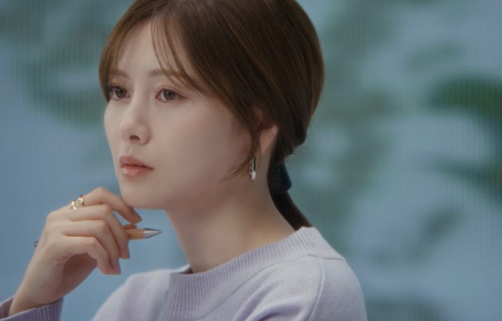 白石麻衣、“内なる正統”を纏う ― スーツスクエア『CHANTOWA』が提示