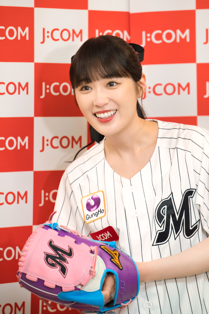元乃木坂46・高山一実、地元・千葉で人生初の始球式！ | ACTRESS PRESS
