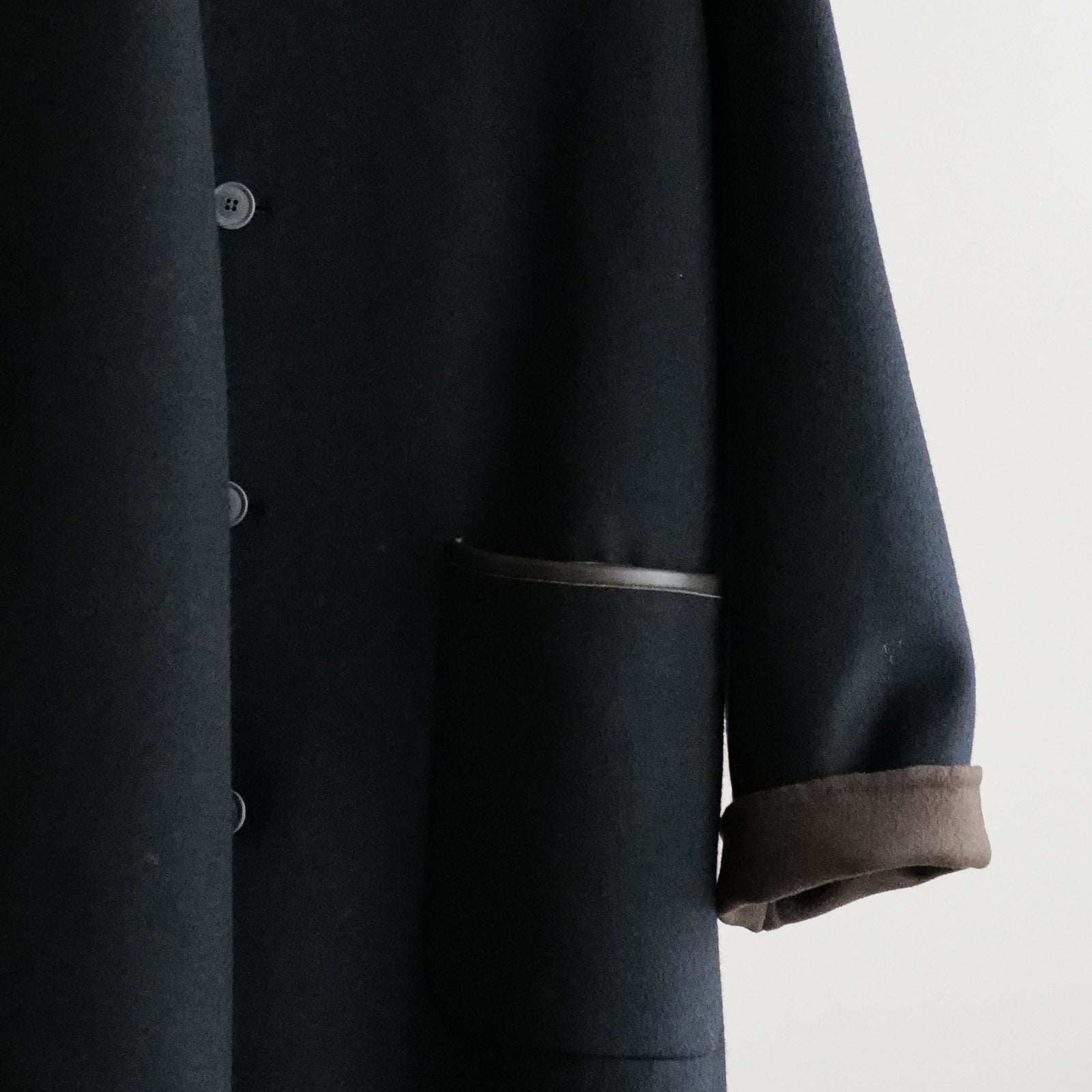 REVERSIBLE OVERCOAT W/SCARF – ABOUT