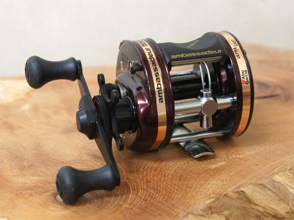 ABUアブガルシア アンバサダー5500C-3 2SPEED6.1:1/3.8:1 - ABU's memory