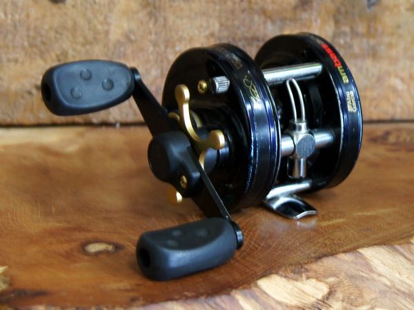 ゼルローランドABU アンバサダー 4600C Zell Rowland紺 - ABU's memory