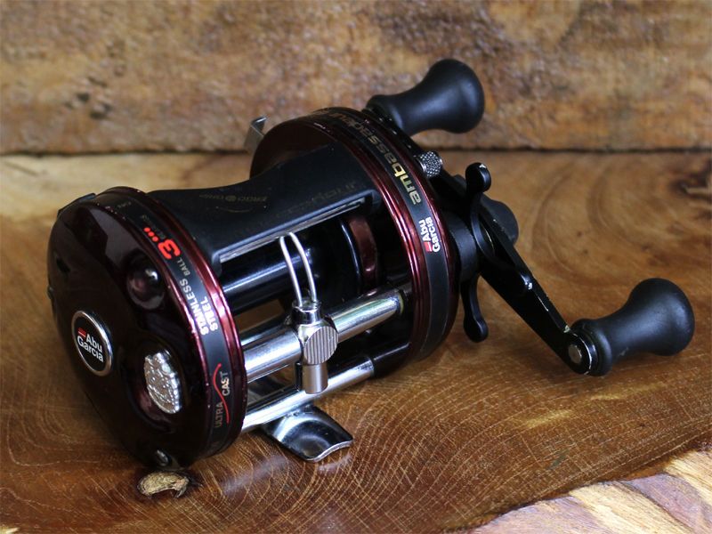 ワインカラーABU ambassadeur 6501 C3 IAR5.3：1☆左 - ABU's memory