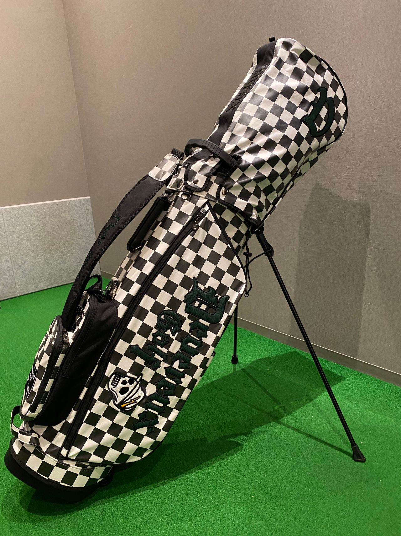 DEVEREUX GOLF(デヴァローゴルフ)新作キャディバッグ入荷