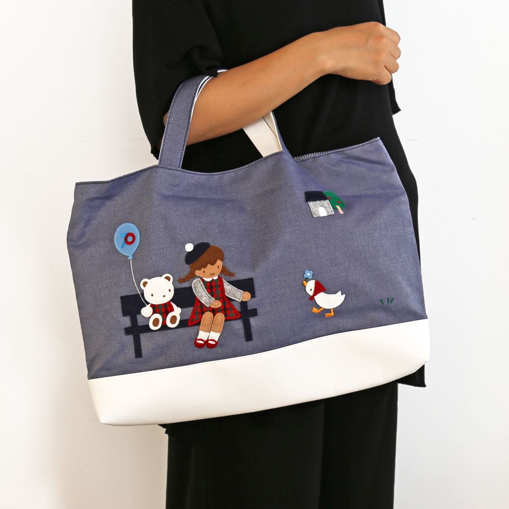 70周年企画『デニム』バッグのサイズ感｜ファミリアオンラインショップ