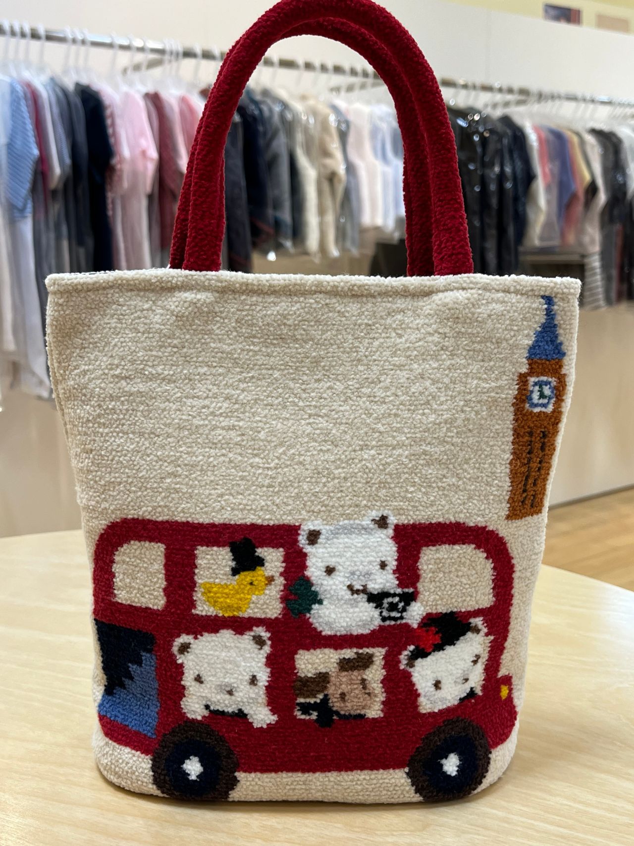 スタッフオススメ！【機能性抜群バッグ】｜ファミリア大丸札幌店