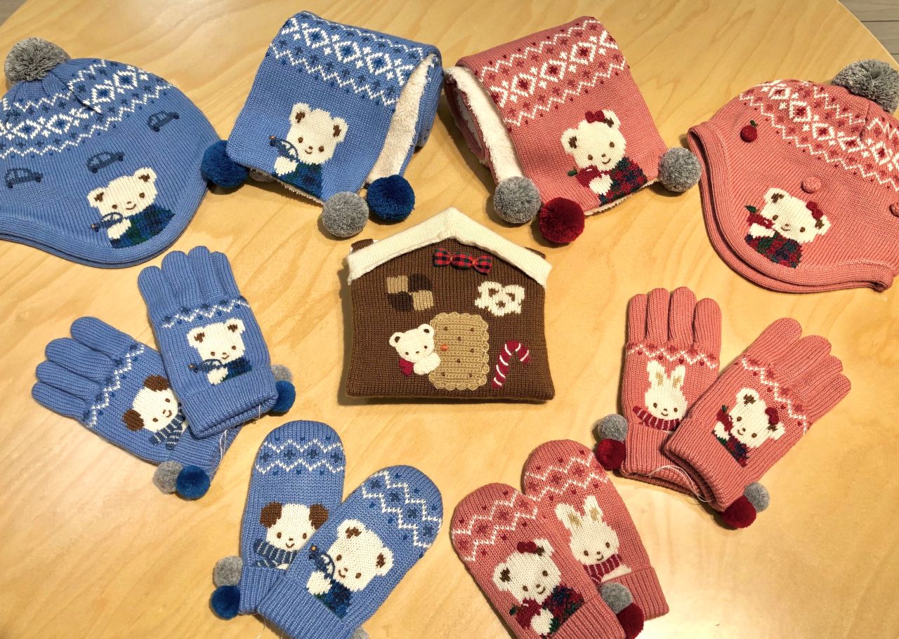 ニット小物♫｜ファミリア福岡岩田屋ファミリアの公式ブログ